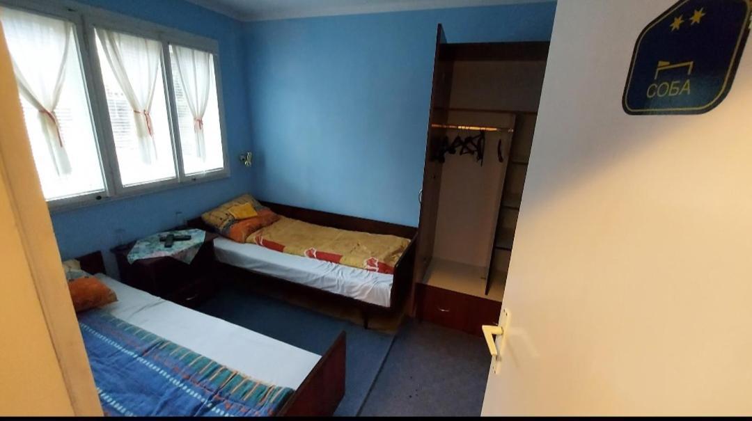 Hotel Domacinstvo Jolovic Kraljevo Esterno foto