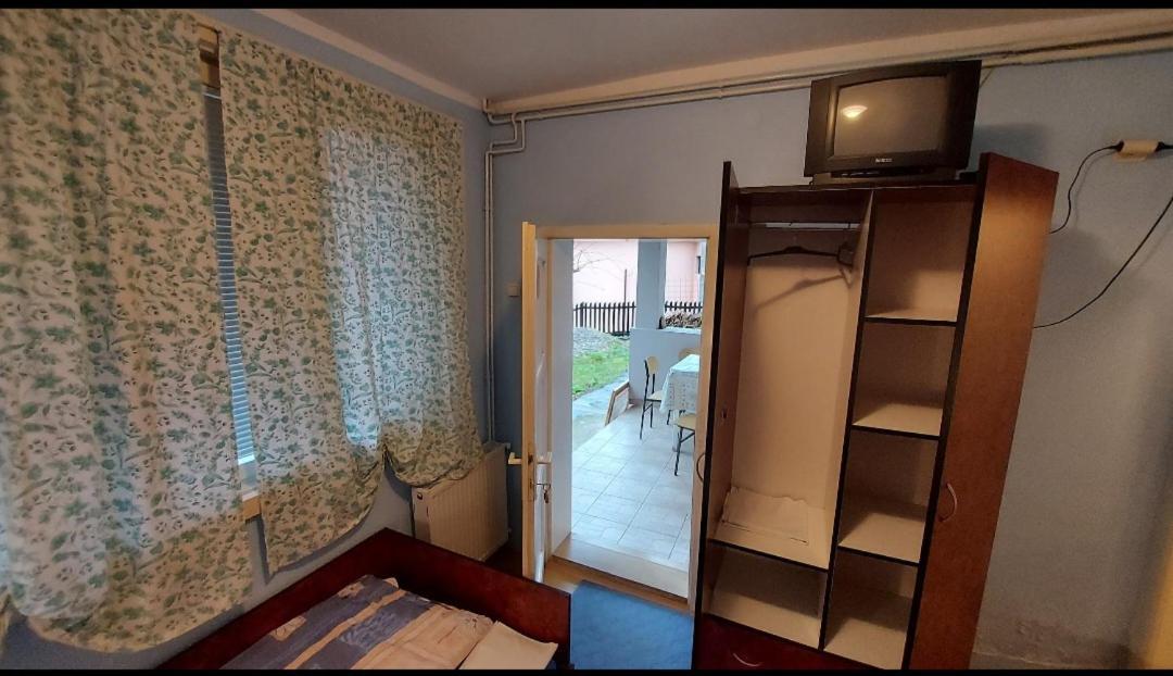 Hotel Domacinstvo Jolovic Kraljevo Esterno foto