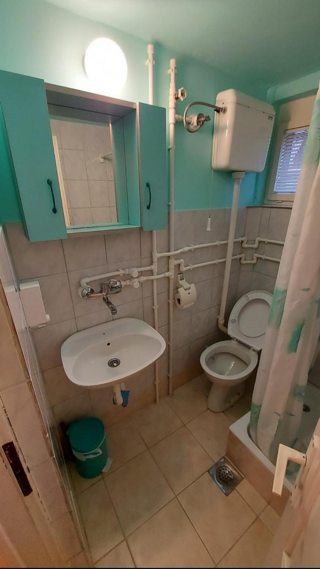 Hotel Domacinstvo Jolovic Kraljevo Esterno foto