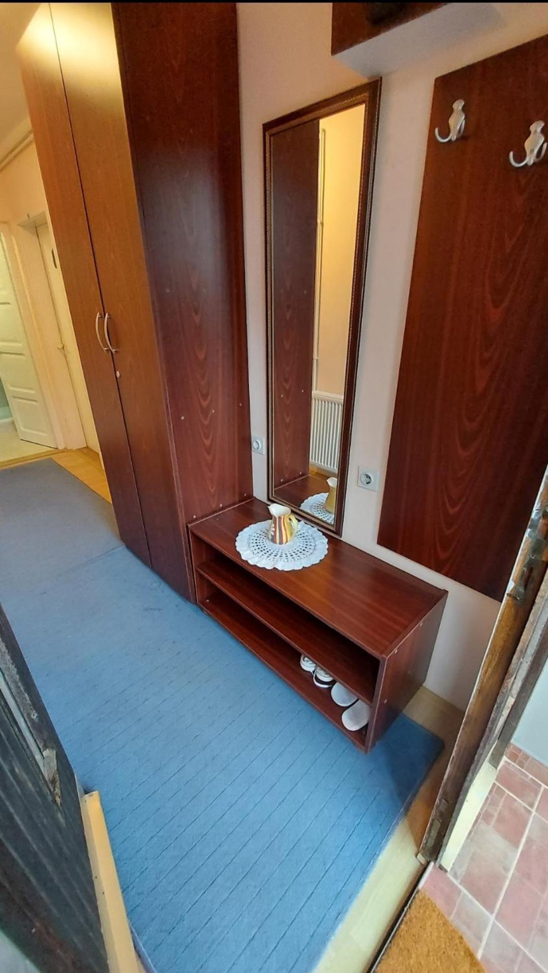 Hotel Domacinstvo Jolovic Kraljevo Esterno foto